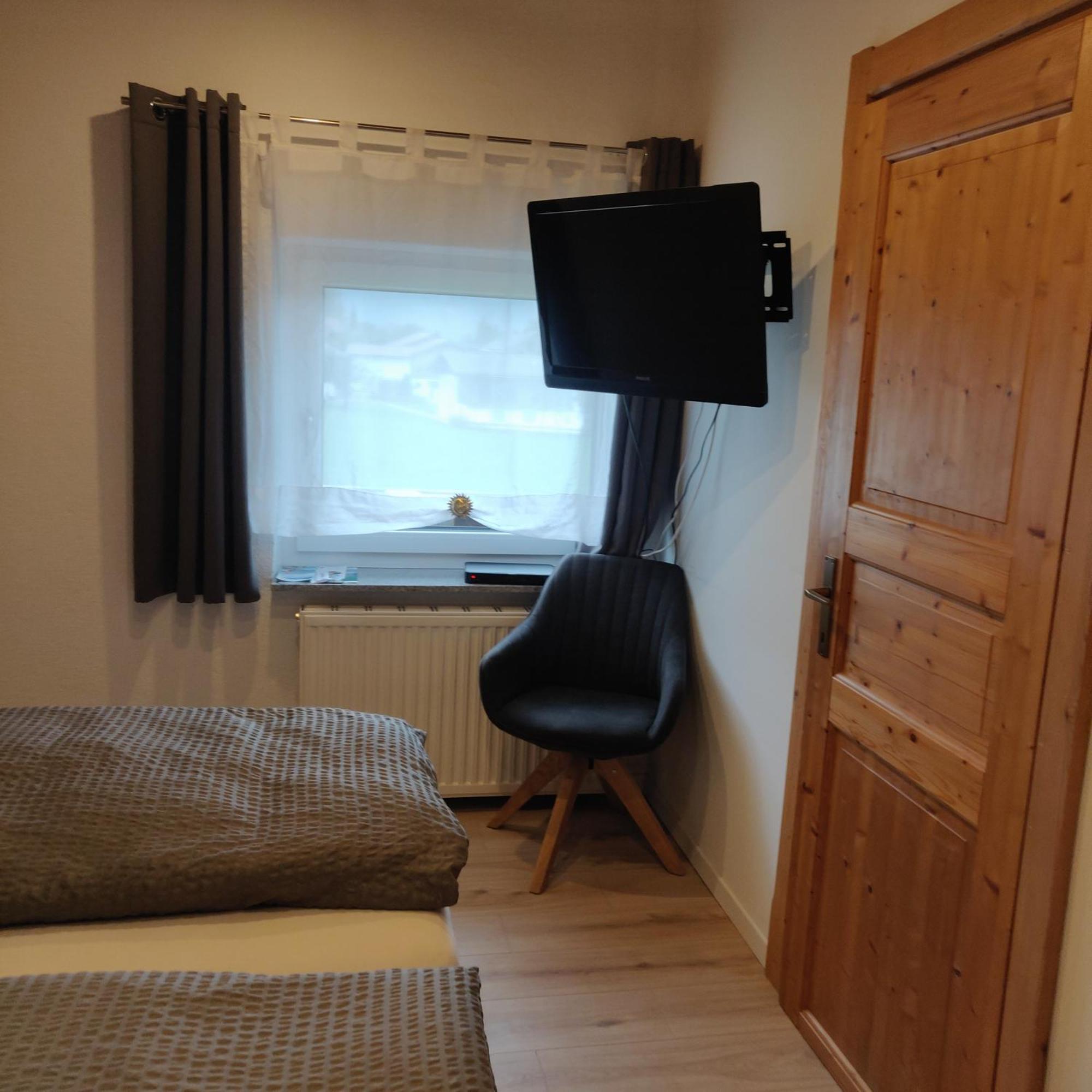Zimmer Bei Landhaus Mayr Maurach  Szoba fotó